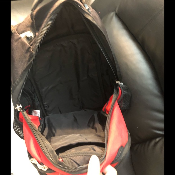 ADIDAS BACKPACK - Picture 3 of 3